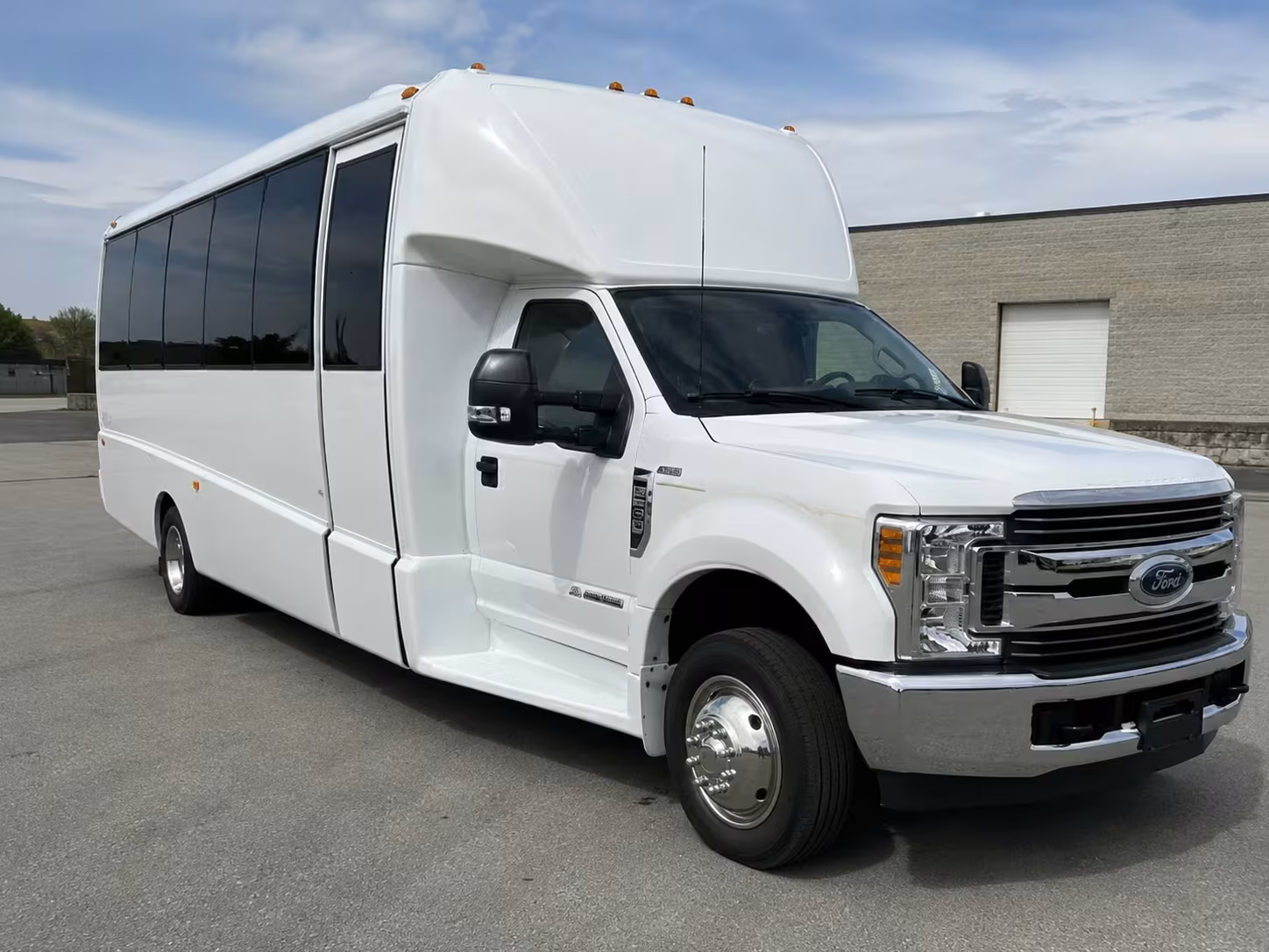 amarillo wedding minibus rentals charter buses and ada options